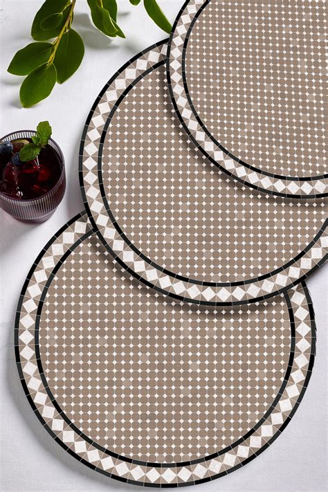 round placemats vinyl